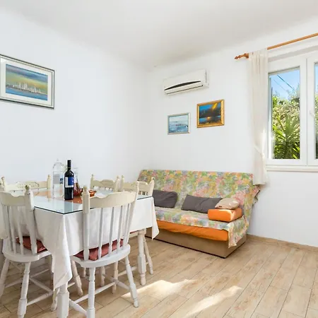 With Parking Space - 27140 Apartamento Trogir